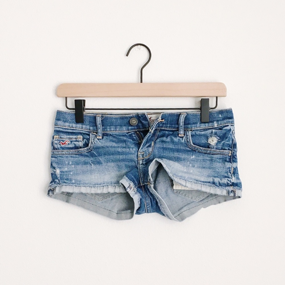 Hollister Medium Wash Low Rise Denim Shorts